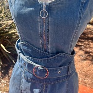 Jean asymmetrical belt